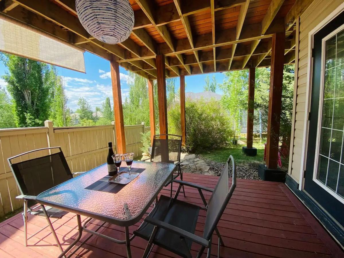 Private, Spacious, & Bright Home Calgary Zewnętrze zdjęcie